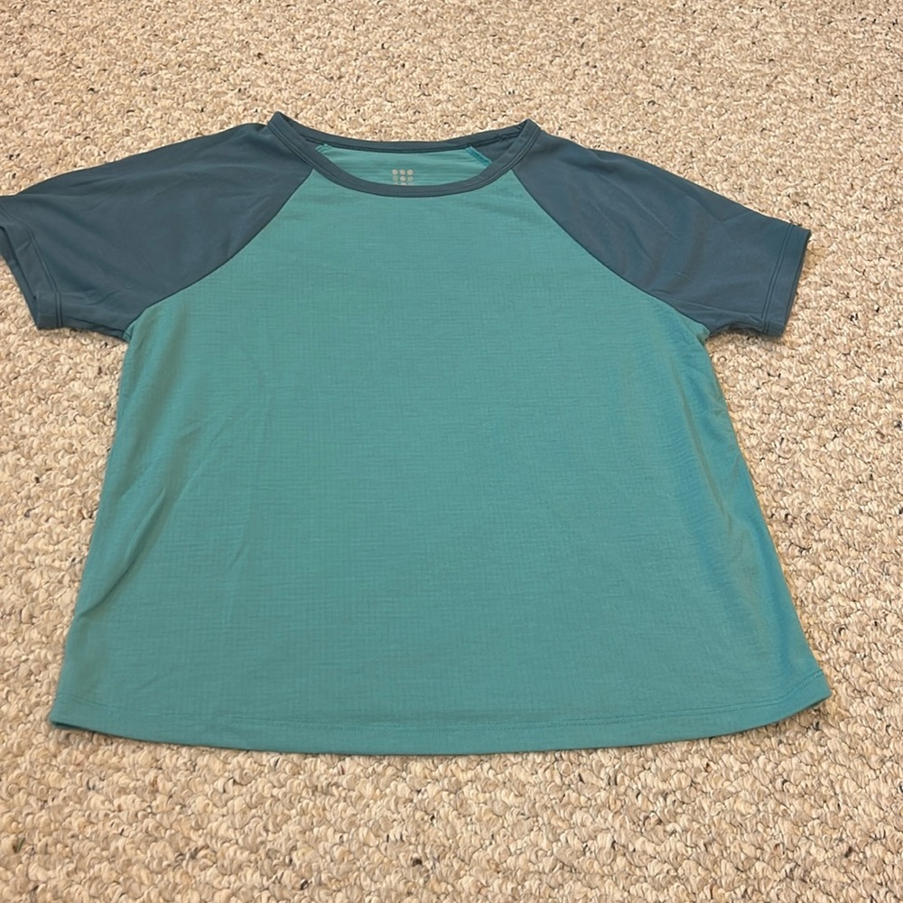 Title Nine cropped tee